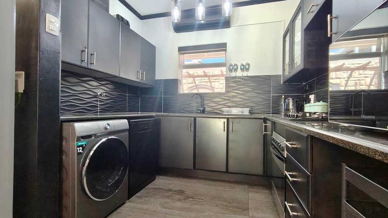 3 Bedroom Property for Sale in Diaz Western Cape